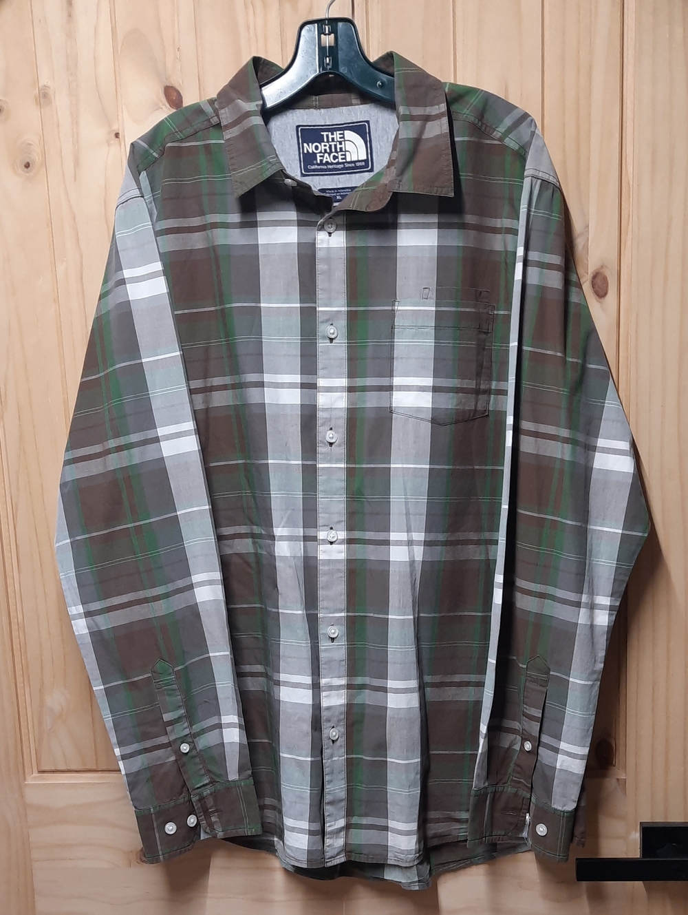 The North Face Green and Brown Casual Button Down Shirt EUC